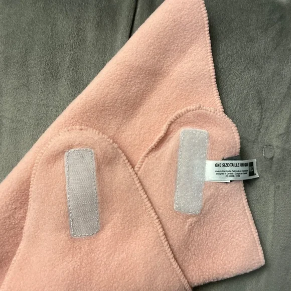 Polyester neck cover - Picture 3 of 3